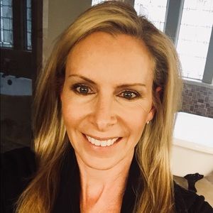 Meet your Posher, Pamela